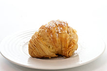 Load image into Gallery viewer, Mini Pastries for Pick Up - Bovella&#39;s Cafe
